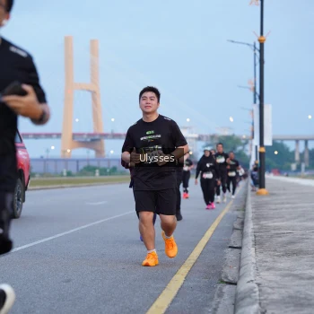 Runner Photo 2038120