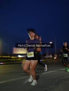 Runner Photo 2038166