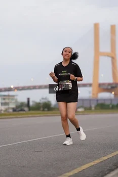 Runner Photo 2038299