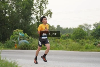 Runner Photo 2038312