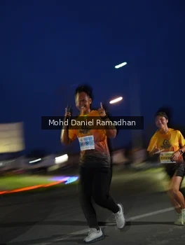 Runner Photo 2038314