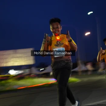 Runner Photo 2038316