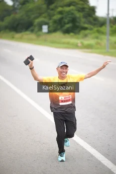 Runner Photo 2038360