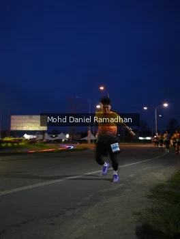 Runner Photo 2038368