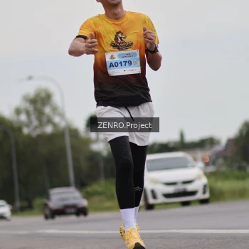 Runner Photo 2038373