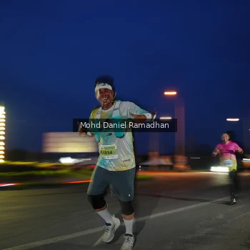 Runner Photo 2038403