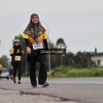 Runner Photo 2038418