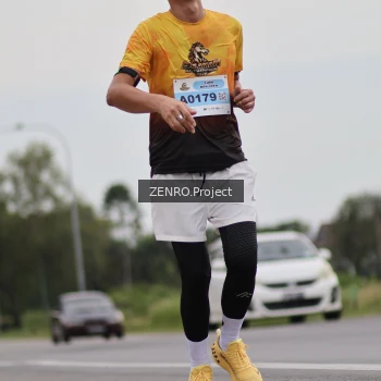 Runner Photo 2038419