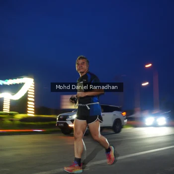 Runner Photo 2038446