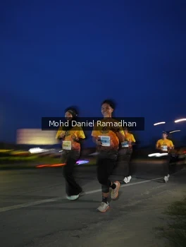 Runner Photo 2038543