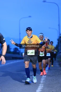Runner Photo 2038666