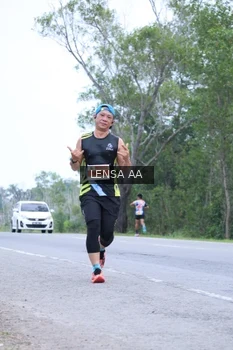 Runner Photo 2038708
