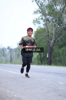 Runner Photo 2038745