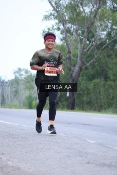 Runner Photo 2038819