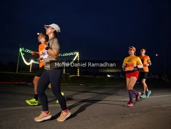 Runner Photo 2038858