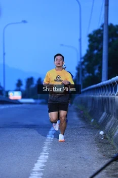 Runner Photo 2038869