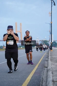 Runner Photo 2038889
