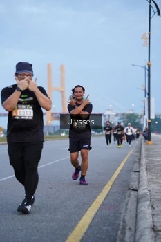 Runner Photo 2038926
