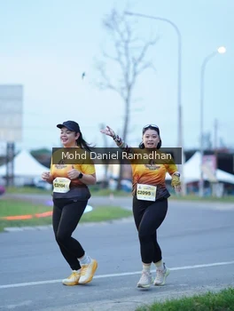 Runner Photo 2039004
