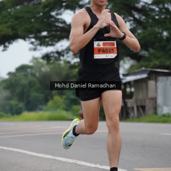 Runner Photo 2039049