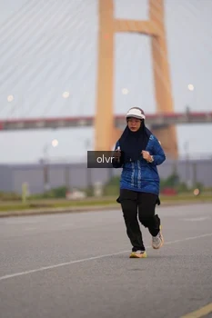Runner Photo 2039099
