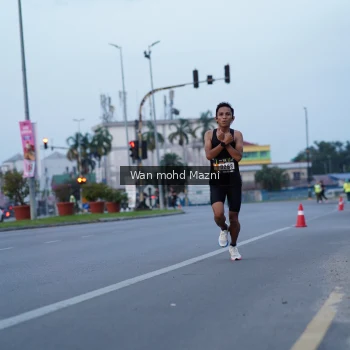 Runner Photo 2039102