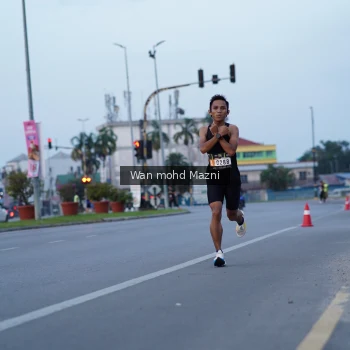 Runner Photo 2039106