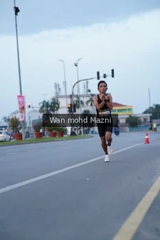 Runner Photo 2039113
