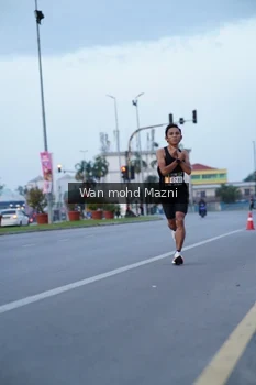 Runner Photo 2039122