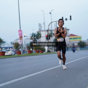 Runner Photo 2039128