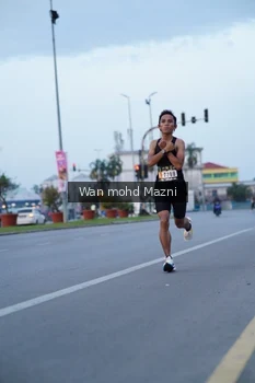 Runner Photo 2039135