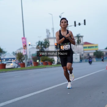 Runner Photo 2039140