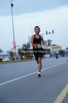 Runner Photo 2039147