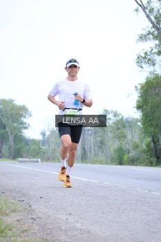 Runner Photo 2039180