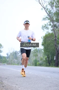 Runner Photo 2039246