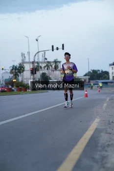 Runner Photo 2039321