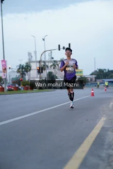 Runner Photo 2039335