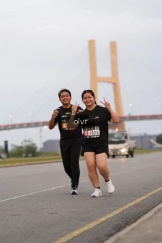 Runner Photo 2039341