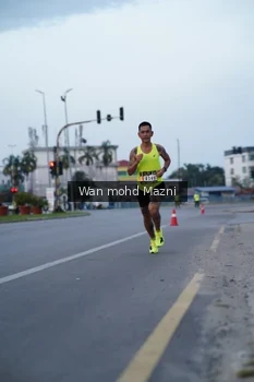 Runner Photo 2039423