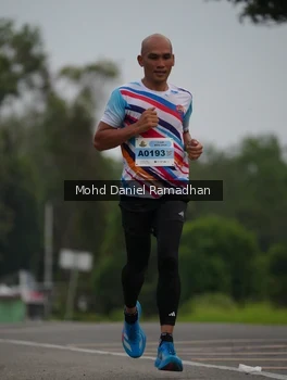 Runner Photo 2039425