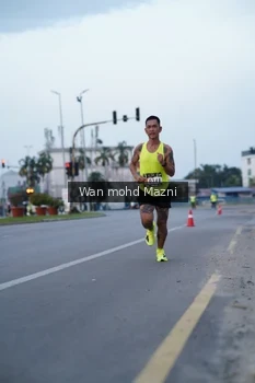 Runner Photo 2039438