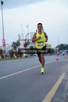 Runner Photo 2039459