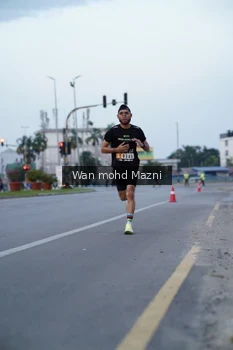 Runner Photo 2039474