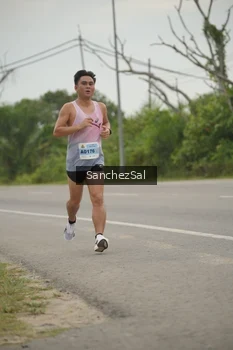 Runner Photo 2039499