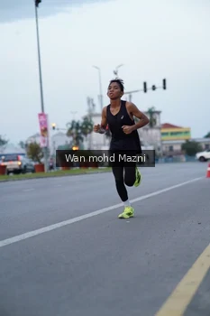 Runner Photo 2039516