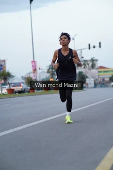 Runner Photo 2039533
