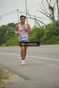 Runner Photo 2039587