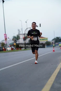 Runner Photo 2039630