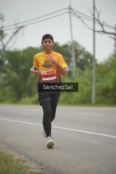 Runner Photo 2039662
