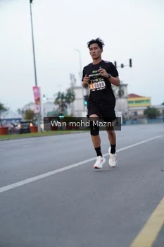 Runner Photo 2039668